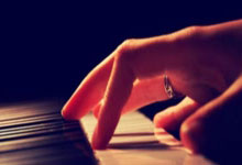 电讯报：如果纽卡获得下赛季欧冠资格，埃迪-豪将涨薪300万镑.